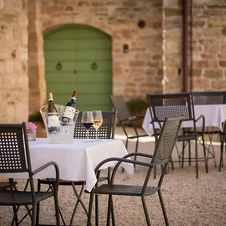 Borgo Di Gallano カントリーハウス